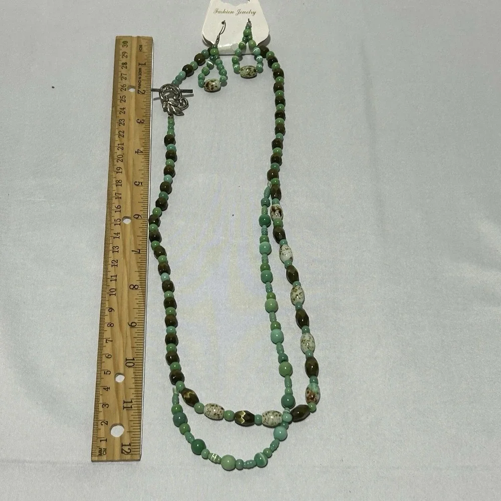 Green Beaded Necklace and Earrings Set with decorative Leaf‎ Toggle clasp